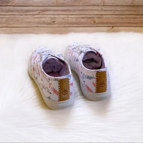 Timberland Newport Bay White Floral Canvas Sneaker, Size 7.5 - Picture 3 of 5